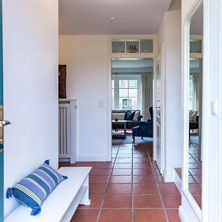 Holiday home Haus Traumstrasse Hedehusum