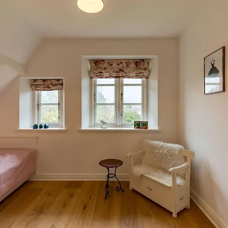 Holiday home Haus Traumstrasse Hedehusum